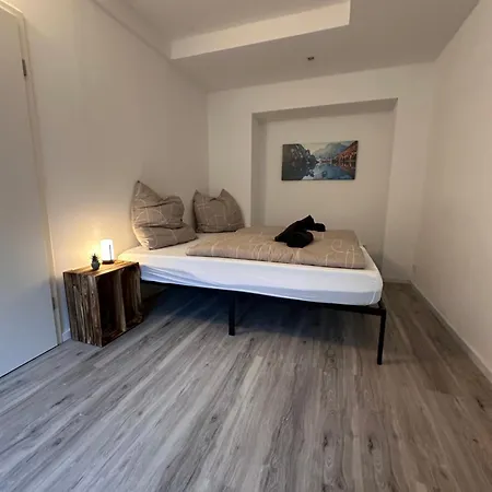 Grenze Holland, Grosszuegig, Zwei Ebenen Mit Garten Apartment *