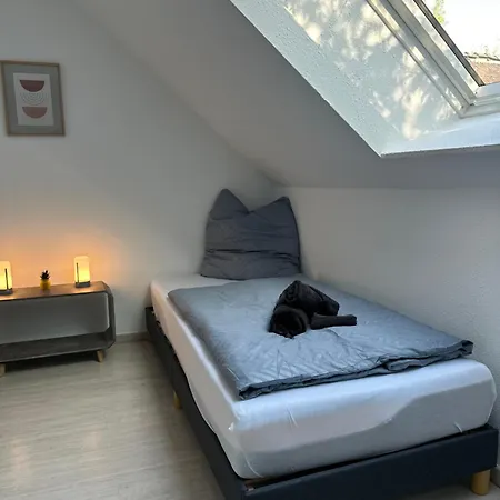 Grenze Holland, Grosszuegig, Zwei Ebenen Mit Garten Bocholt